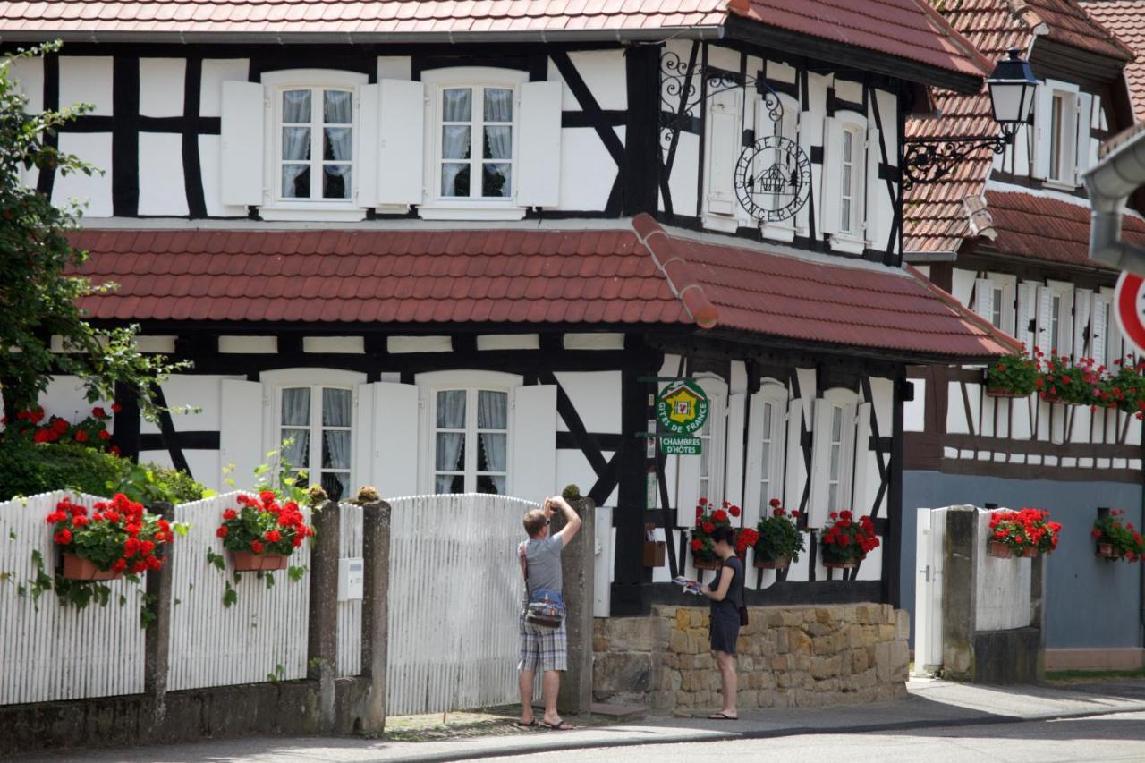 Gites Et Chambres D'Hotes Maison Ungerer Hunspach Exterior foto